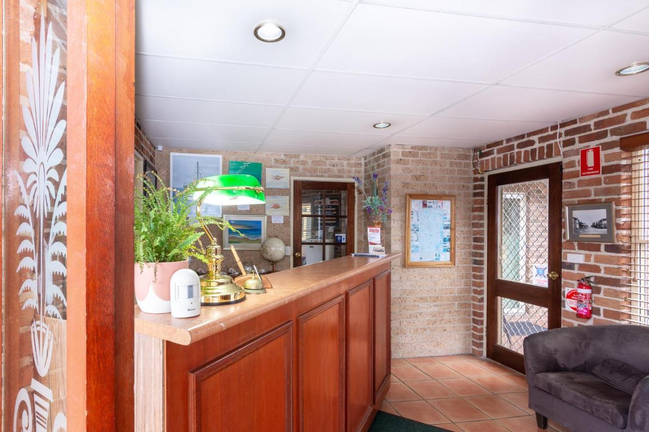 Cedar Lodge Motel Армидейл Екстериор снимка